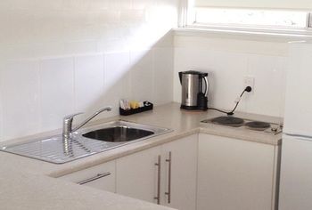 Bathurst Apartments - Kalgoorlie Accommodation 15