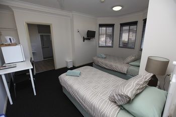 Across Country Motel And Serviced Apartments - Kalgoorlie Accommodation 19