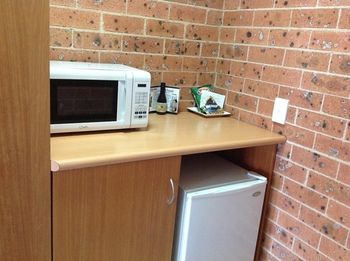 Akuna Motor Inn And Apartments - Kalgoorlie Accommodation 4