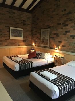 Avoca Beach Hotel & Resort - Kalgoorlie Accommodation 1