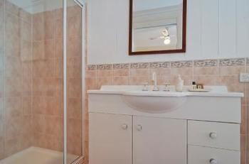 Avocado Grove B&B - Kalgoorlie Accommodation 3