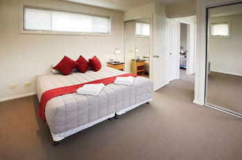 Charlestown Terrace - Kalgoorlie Accommodation 2