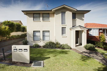 Charlestown Terrace - Kalgoorlie Accommodation 4