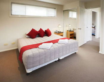Charlestown Terrace - Kalgoorlie Accommodation 18