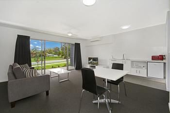 Cooroy Luxury Motel Apartments Noosa - Kalgoorlie Accommodation 16