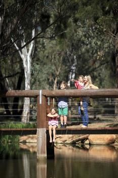 Billabong Camp, Taronga Western Plains Zoo - Kalgoorlie Accommodation 2