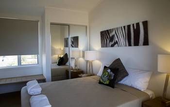 Savannah Cabins - Kalgoorlie Accommodation 3