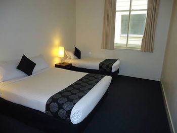 Anchor On Little Collins - Kalgoorlie Accommodation 18