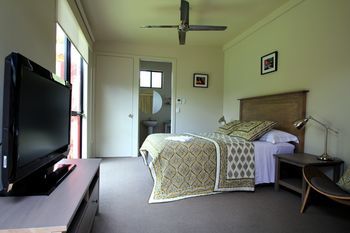 Phoenix Eumundi Bed & Breakfast - Kalgoorlie Accommodation 9