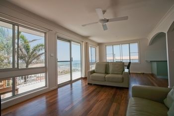 Emerald Views - Kalgoorlie Accommodation 11