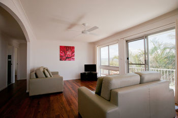 Emerald Views - Kalgoorlie Accommodation 12