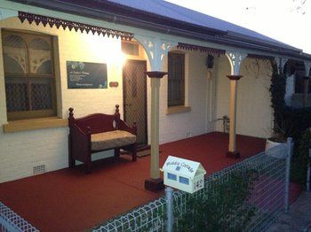 A Settler's Cottage - Kalgoorlie Accommodation 6