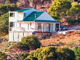 Flinders Island TAS Kalgoorlie Accommodation
