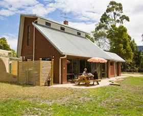 Bay Retreat Port Arthur - Kalgoorlie Accommodation 0