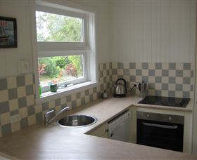 Blue House - The - Kalgoorlie Accommodation 2