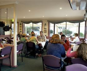 Amos House And Swansea Ocean Villas - Kalgoorlie Accommodation 2