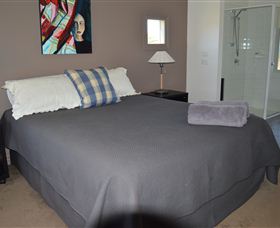 A Portside Experience - King Island - Kalgoorlie Accommodation 2