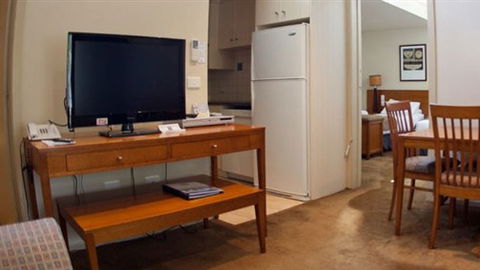 Alzburg Resort Mansfield - Kalgoorlie Accommodation 4