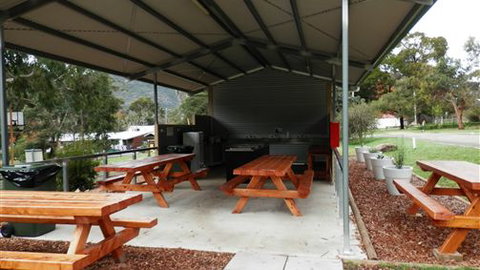 Halls Gap Caravan Park - Kalgoorlie Accommodation 5