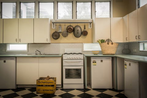 Karbeethong Lodge - Kalgoorlie Accommodation 4