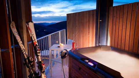 QT Falls Creek Resort - Kalgoorlie Accommodation 6