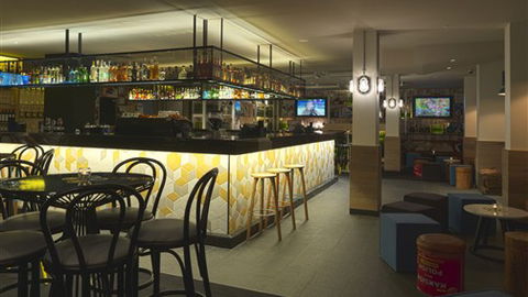 QT Falls Creek Resort - Kalgoorlie Accommodation 7