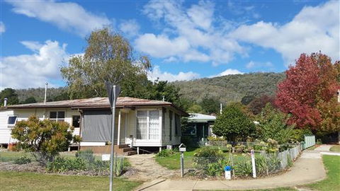 Lakeside Vista Holiday House - Kalgoorlie Accommodation 5