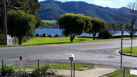 Lakeside Vista Holiday House - Kalgoorlie Accommodation 7