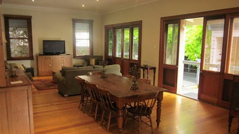 Abaleen House - Kalgoorlie Accommodation 1