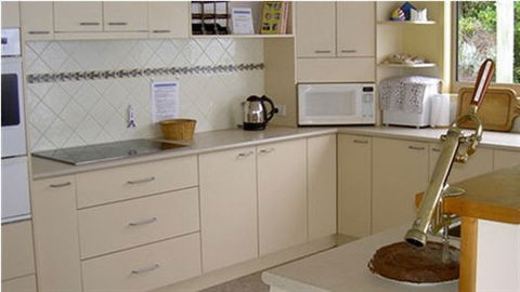 Abalone Beach House - Kalgoorlie Accommodation 1