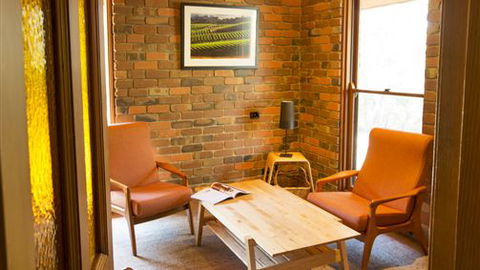 The Eagles Nest - Kalgoorlie Accommodation 4