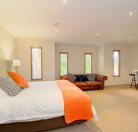 Newington Lake House - Kalgoorlie Accommodation