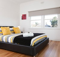 Phyl  May's Luxury Accommodation - Kalgoorlie Accommodation
