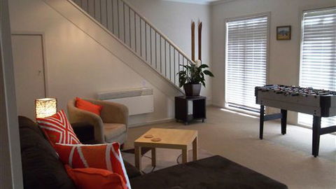 Acacia Villa - Kalgoorlie Accommodation 6