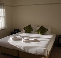 Ballarat Cottage On Park - Kalgoorlie Accommodation
