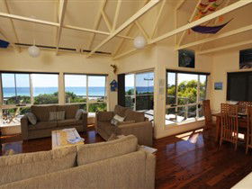 Beachcomber - Kalgoorlie Accommodation 1