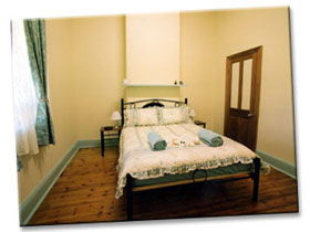 Black Jack Get-A-Way - Nana's Home - Kalgoorlie Accommodation 0