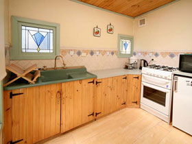 Karinga Park Coach House - Kalgoorlie Accommodation 2