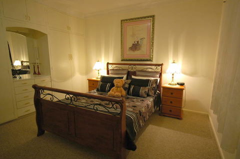 Admurraya House - Kalgoorlie Accommodation 0
