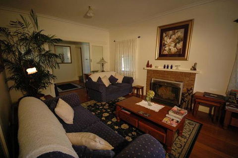 Admurraya House - Kalgoorlie Accommodation 3