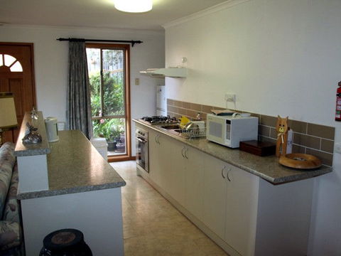 Adrienne's Place On The Hill - Kalgoorlie Accommodation 0