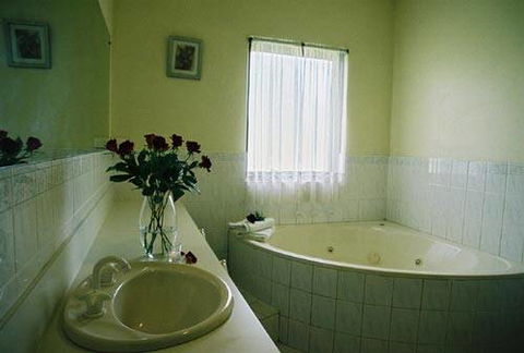 Australian Homestead - Kalgoorlie Accommodation 1