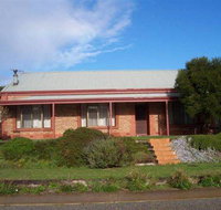 Bott's Beach Retreat - Kalgoorlie Accommodation