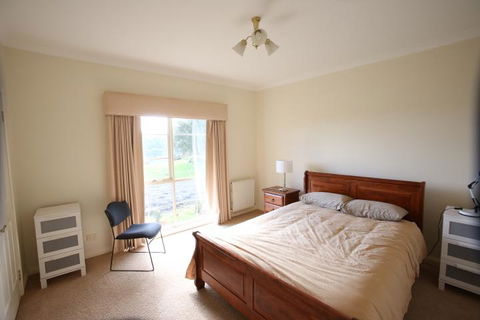 Farm Accommodation - Kalgoorlie Accommodation 9