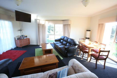 Farm Accommodation - Kalgoorlie Accommodation 11