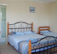 Beale's BedFish  Breakfast - Kalgoorlie Accommodation