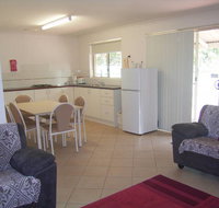 Golden Chain Margaret River Country Cottages - Kalgoorlie Accommodation