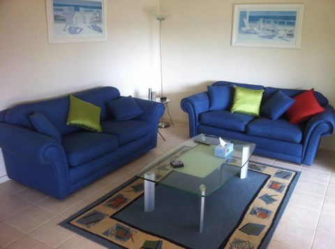 Island Breeze - Kalgoorlie Accommodation 2