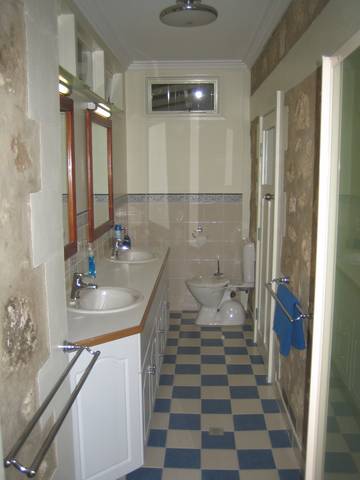 MacDonnell House (Naracoorte Cottages) - Kalgoorlie Accommodation 0