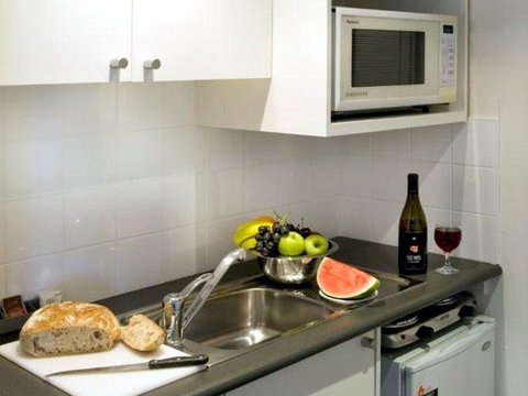 Macleay Serviced Apartment/Hotel - Kalgoorlie Accommodation 7